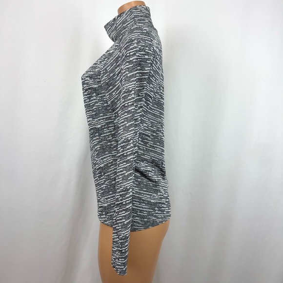 Athleta Women’s Sz L Flurry Seamless Turtleneck Long Sleeve Top Black & White - Picture 6 of 14
